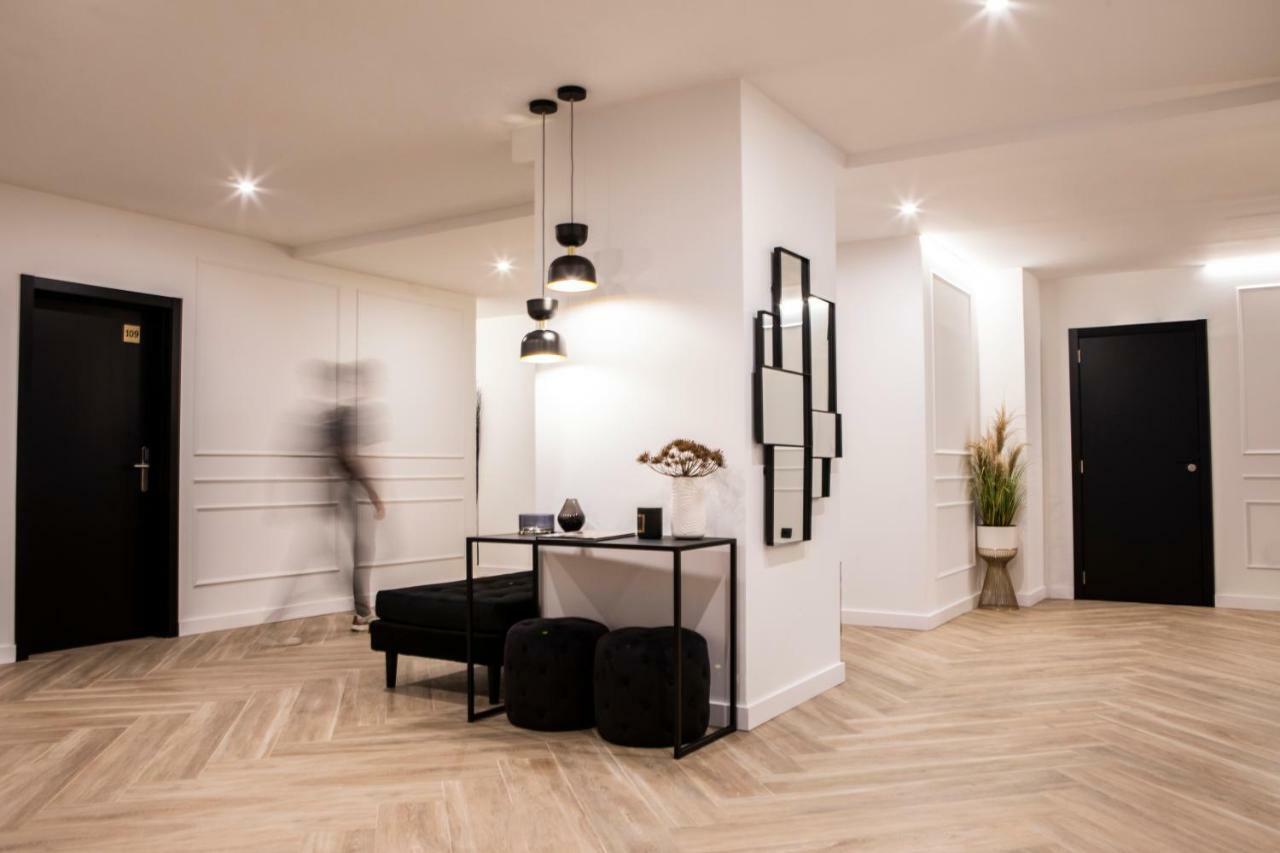 Blanq Comedias Valencia Exterior foto